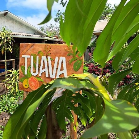 Tuava Lodge Hanga Roa Esterno foto
