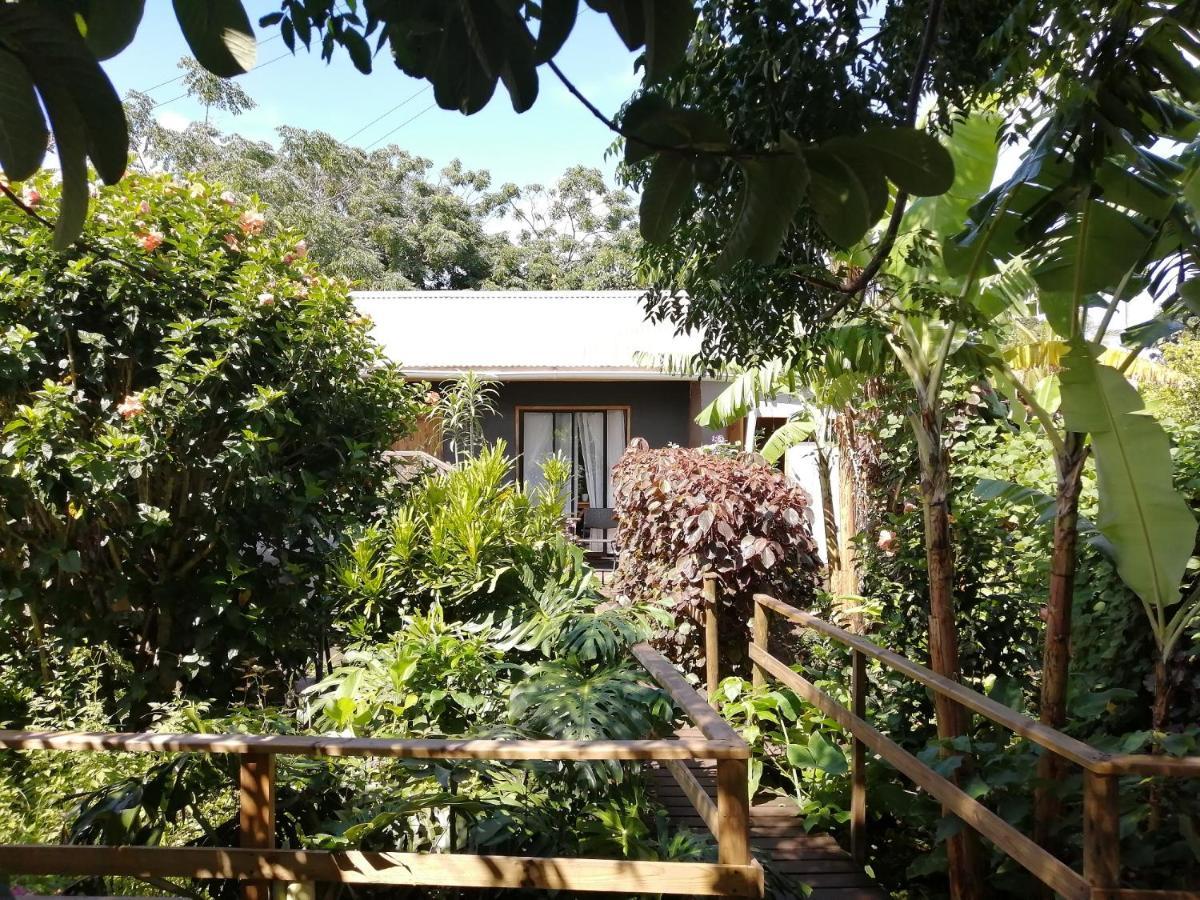 Tuava Lodge Hanga Roa Esterno foto