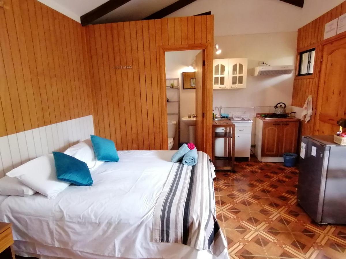 Tuava Lodge Hanga Roa Esterno foto
