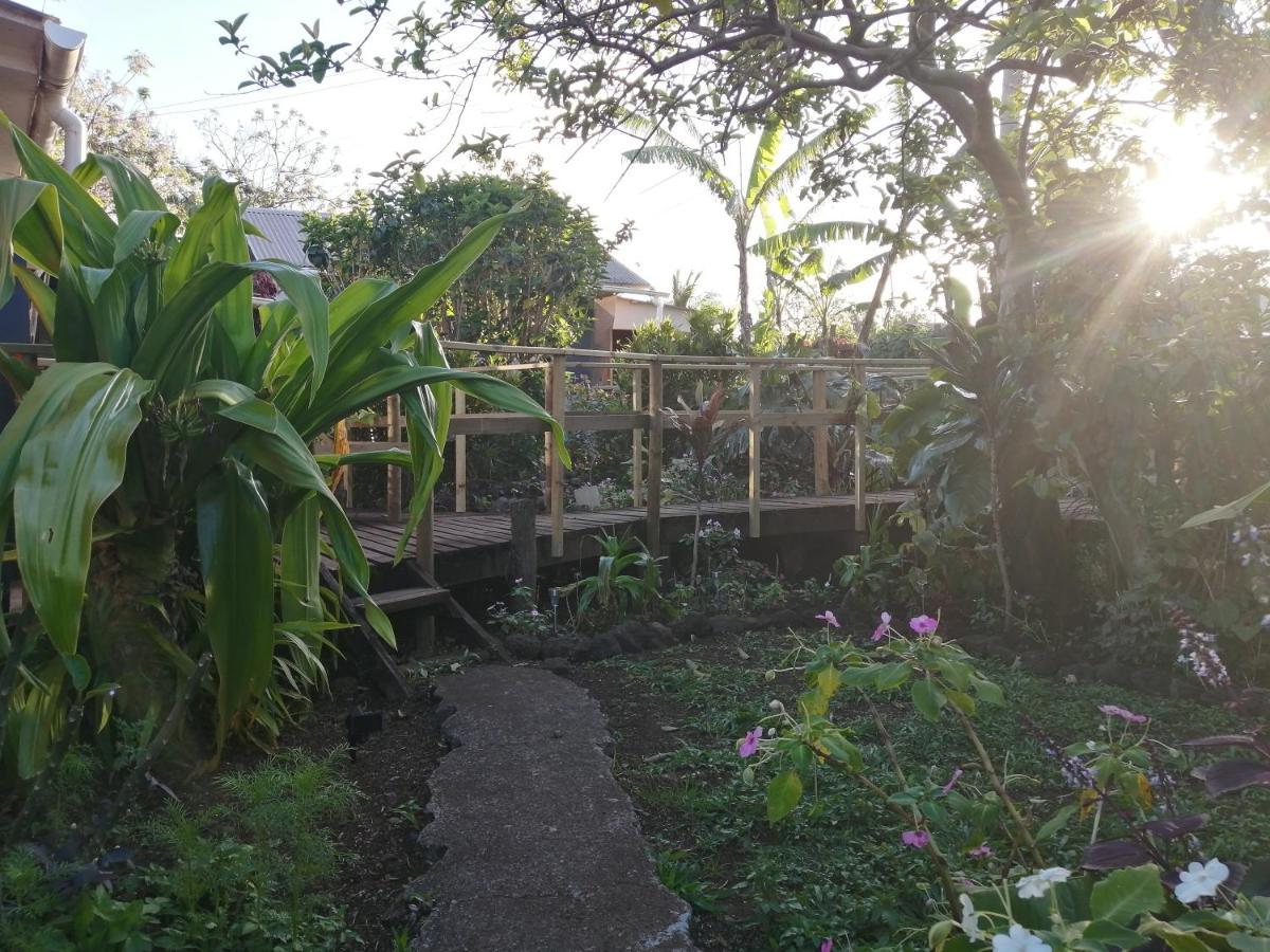 Tuava Lodge Hanga Roa Esterno foto