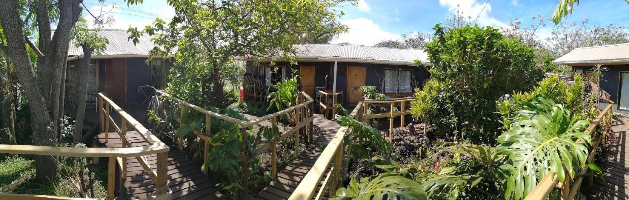 Tuava Lodge Hanga Roa Esterno foto