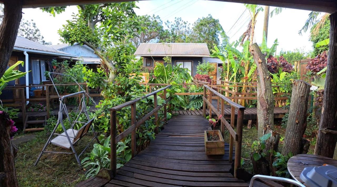 Tuava Lodge Hanga Roa Esterno foto